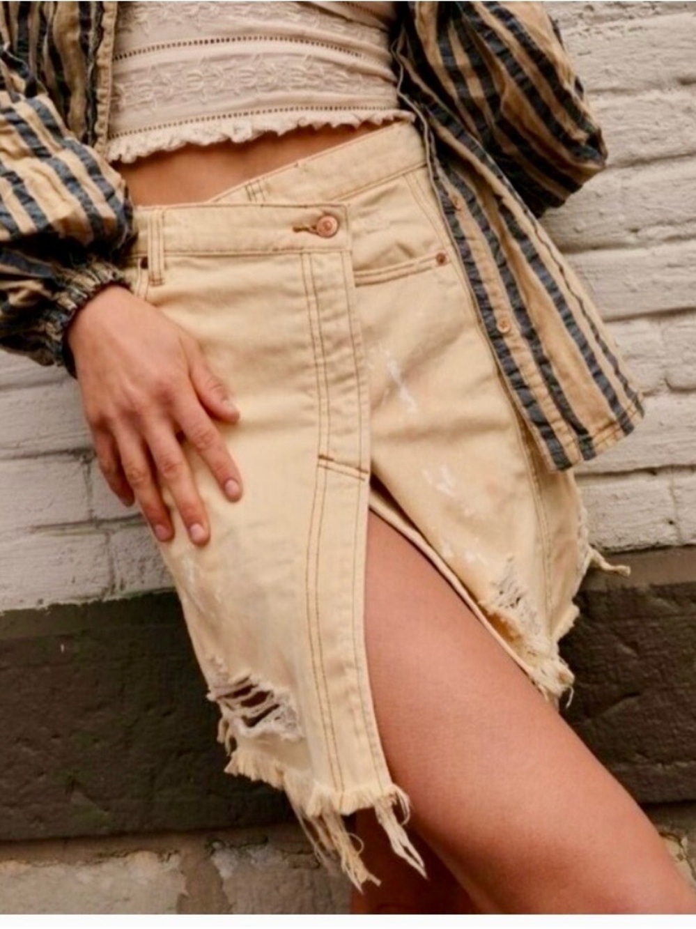 🆕 Free People Distressed Butter Cream Parker Wrap Skirt Jean Denim 8 10 M 29